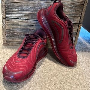 Nike AirMax 720 Night Maroon